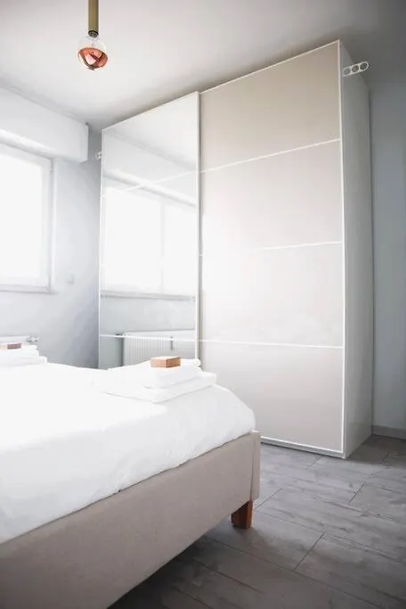Charming Modern 2 Bedroom Apartment Alzingen 0*,